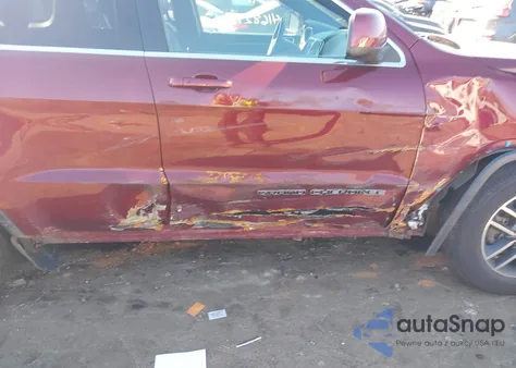 2018 Jeep Grand Cherokee Laredo E 4X2 z USA, uszkodzony, nr VIN 1C4RJEAG5JC260374